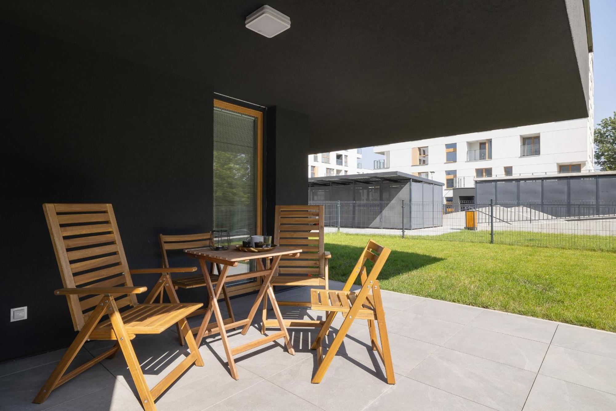 Luxury Two Bedroom Apartment With Terrace And Garage By Renters Prestige Κατοβίτσε Εξωτερικό φωτογραφία